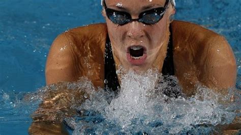 melanie schweiger|Melanie Schweiger verbessert SR über 50 m Delfin.